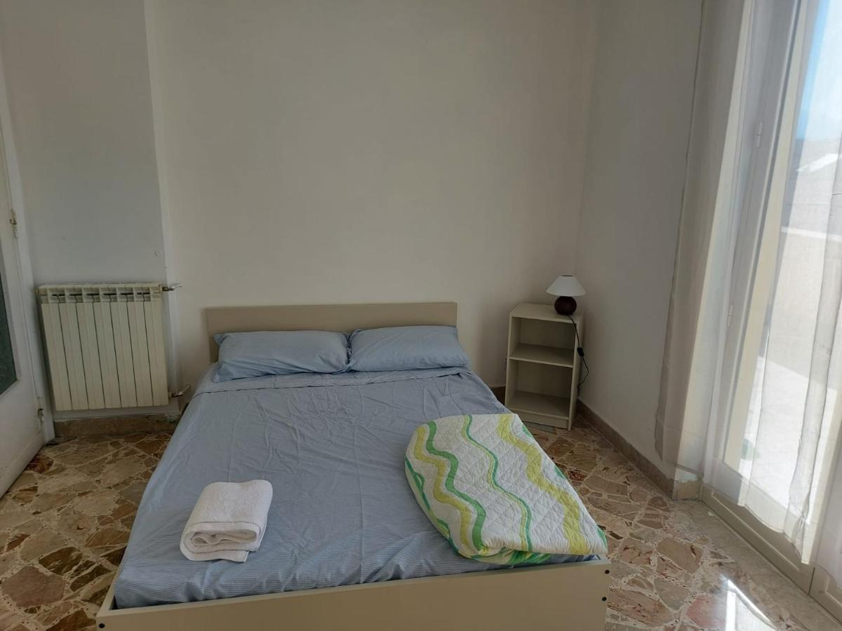 ホテルCasa Vacanze Francesca パレルモ エクステリア 写真
